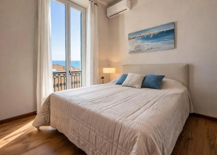 Apartamento Elegante Con Vista Mare - Fronte Casino San Remo